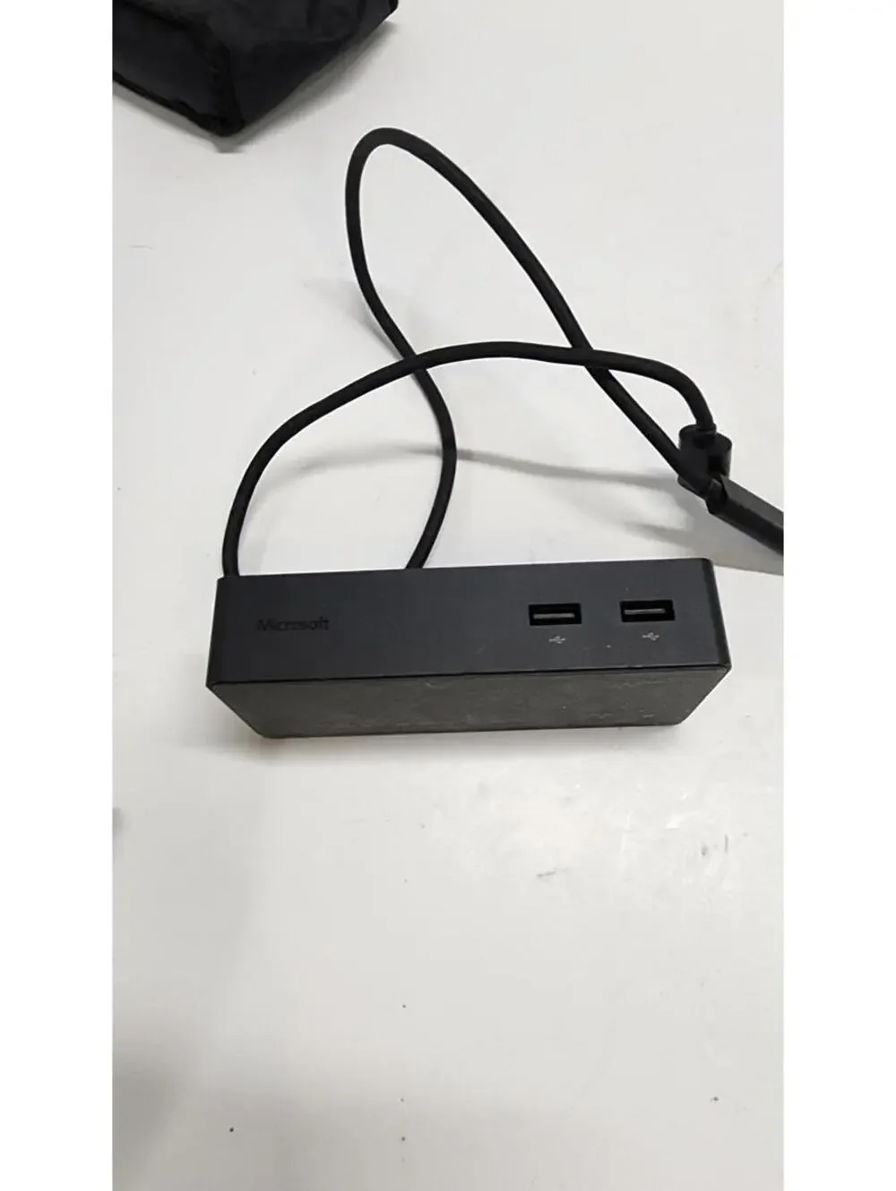 EUC Microsoft 1661 Docking Station for Surface Pro 3 & 4 Model - Black